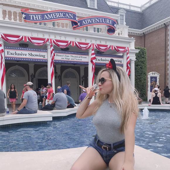 Meet your Posher, Brianna - Picture 1 of 1